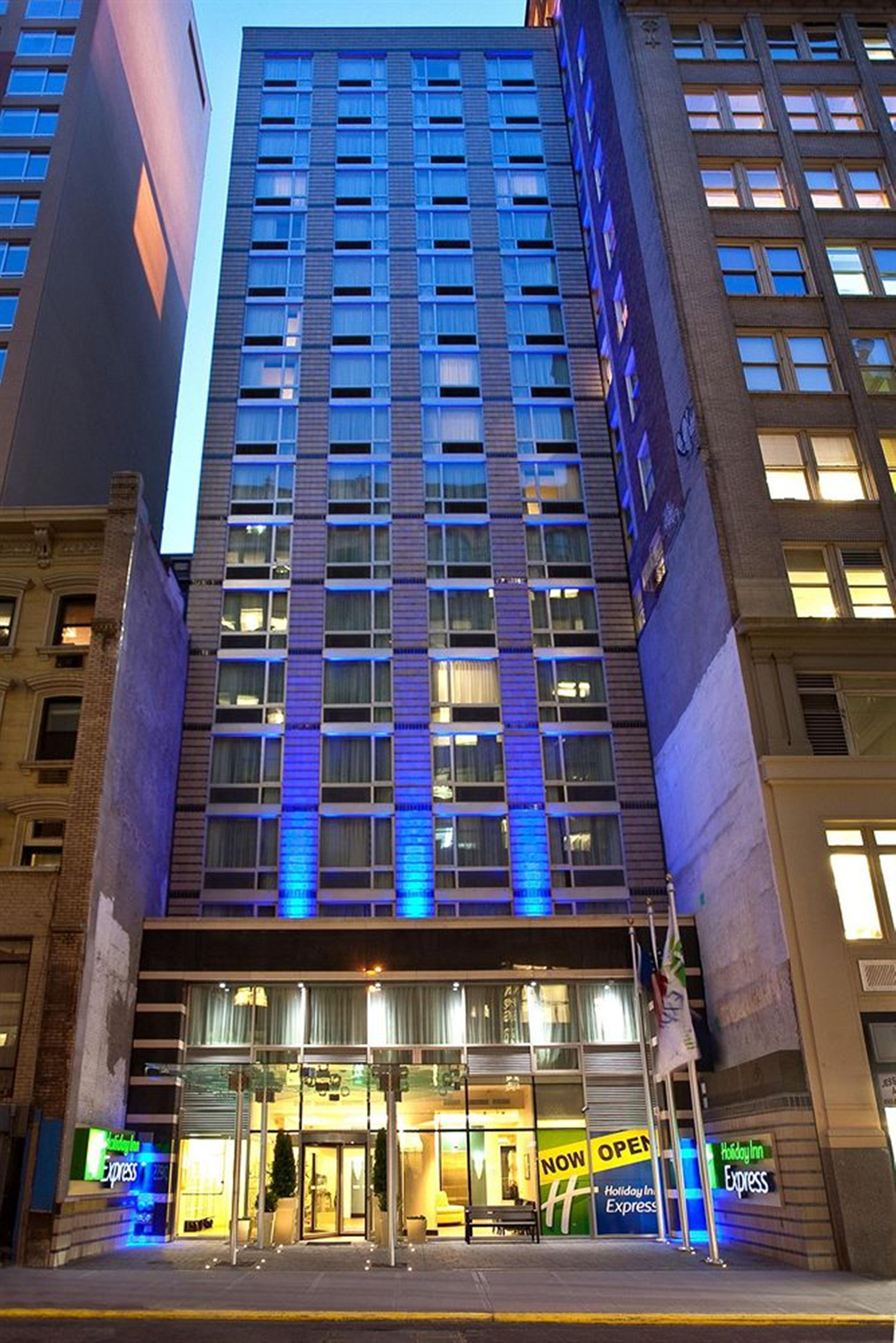 Holiday Inn Express - Times Square South, An Ihg Hotel New York Exteriér fotografie